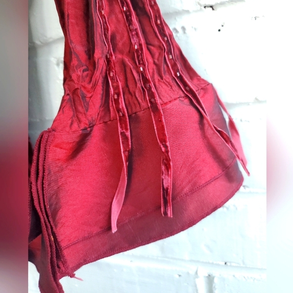 Agora Taffeta Accordian-Pleat Blouse. Metallic/Iridescent Burgundy. PL - Picture 11 of 13